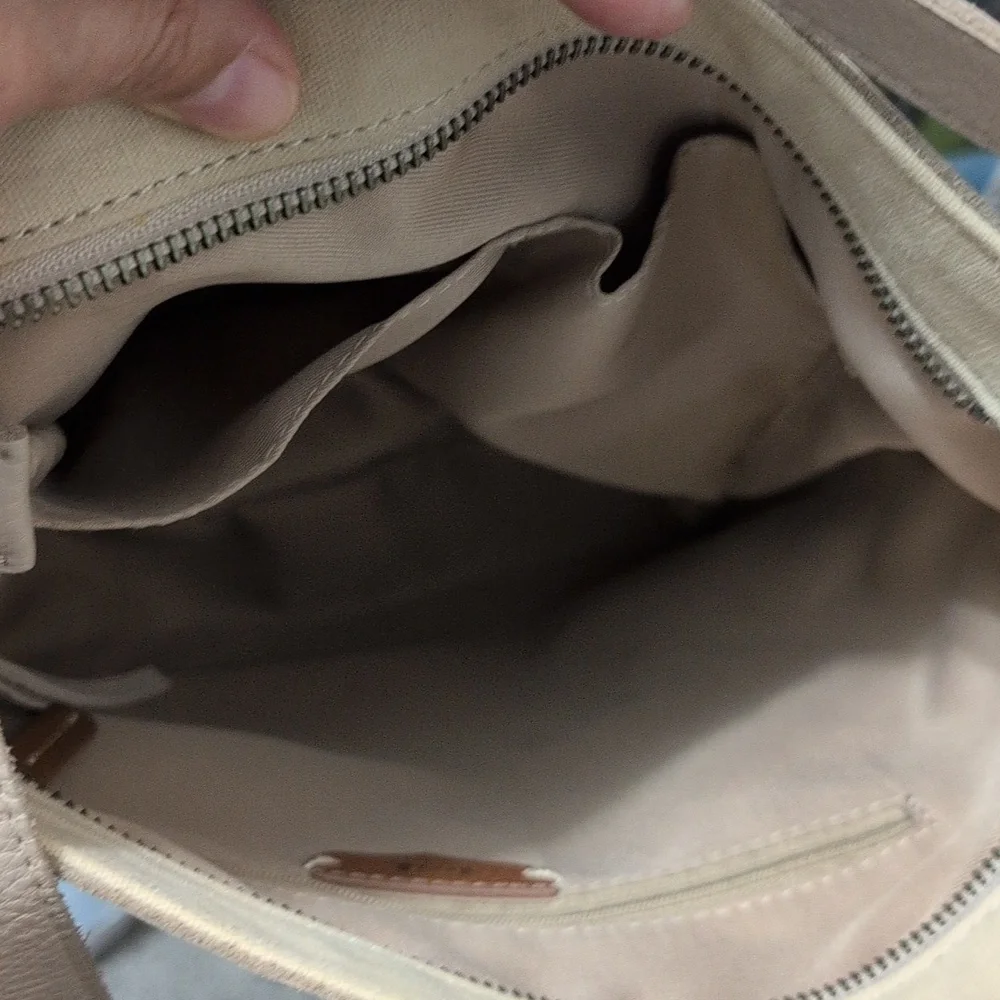 The Sak Tan Crossbody Bag - Picture 5 of 9